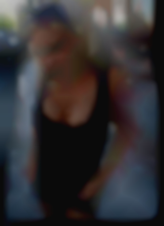 Bisexual women fucks girl in Waukegan.