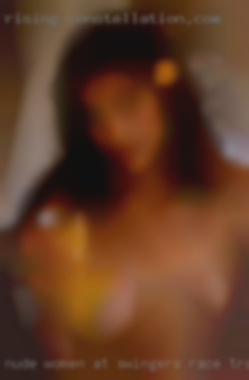 Nude women at swingers race tracks in naippes.