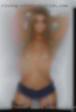Sexy habesh pussy pisisng women fuck upside down.